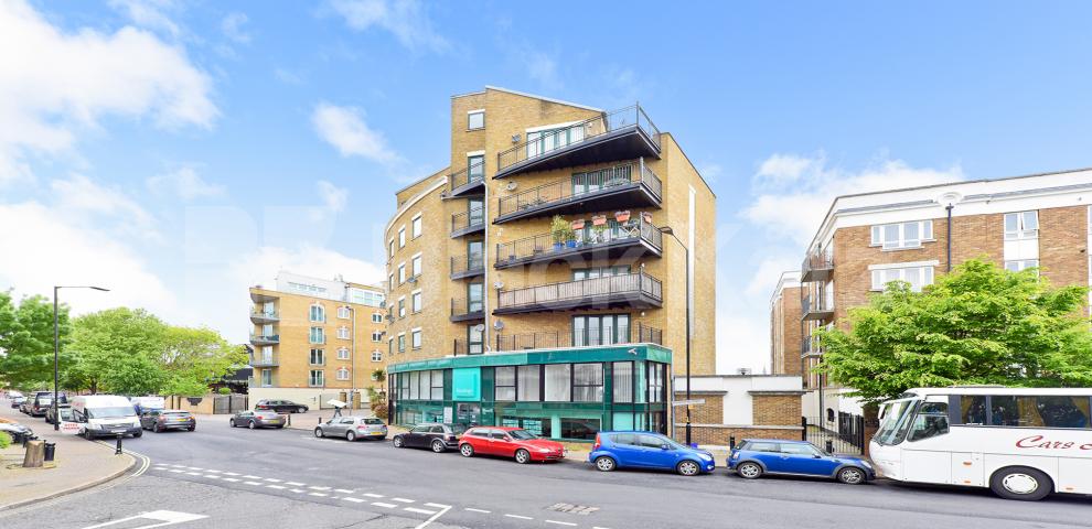 			NEW INSTRUCTION (Includes water rates)., 1 Bedroom, 1 bath, 1 reception Apartment			 Pacific wharf, 165 Rotherhithe Street , Rotherhithe 